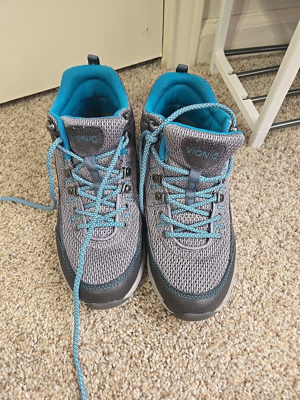 Vionic Women's Gray Mesh Cypress Trail Hiking Shoes with Teal Accents